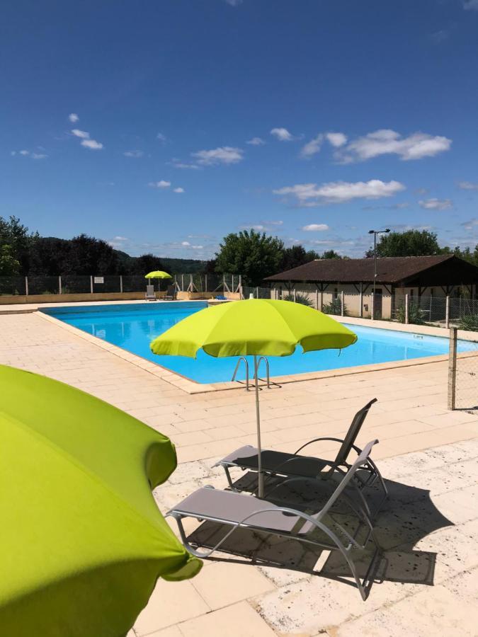 Camping Le Mondou Hotel Saint-Julien-de-Lampon Exterior photo